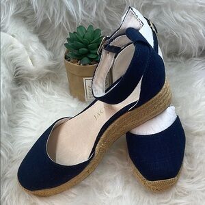 Jack Rogers Linen Closed Toe Mid-Wedge - Palmer /Midnight